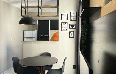 Imagem: A casa possui 2 Dormitórios, 1 Banheiro e Imóvel mobiliado