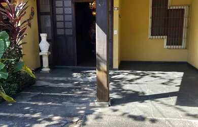 Imagem: A casa em condomínio possui 3 Dormitórios, 3 Banheiros, 2