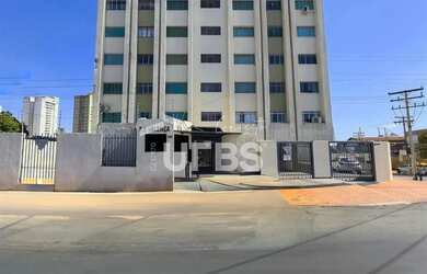 Imagem: O apartamento possui 4 Dormitórios, 2 Banheiros, 1 Vaga na