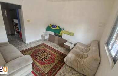 Imagem 3: Casa em ótima localização, ponto de ônibus em frente com fácil acesso...