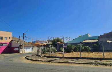 Imagem: O terreno possui 251m² de Área e está localizado em Parque