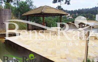 Imagem: A casa em condomínio possui 5 Dormitórios, 5 Banheiros, 2