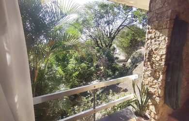 Imagem: A casa possui 4 Dormitórios, 2 Banheiros e 160m² de Área