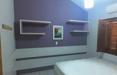 Imagem: A casa possui 3 Dormitórios, 2 Banheiros, 2 Vagas na garagem