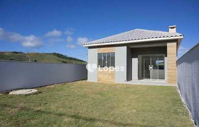 Imagem: A casa em condomínio possui 2 Dormitórios, 1 Banheiro, 59m²