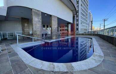 Imagem: O apartamento possui 3 Dormitórios, 1 Banheiro, 2 Vagas na