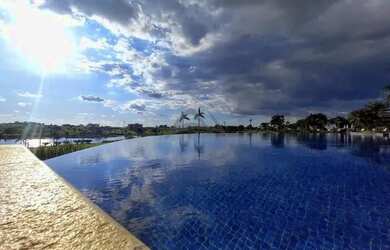 Imagem: O terreno possui 900m² de Área e está localizado em Monte