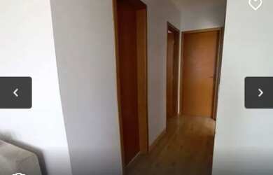 Imagem: O apartamento possui 3 Dormitórios, 1 Banheiro, 1 Vaga na garagem