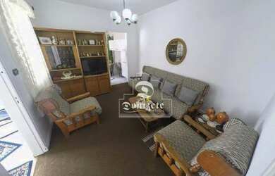 Imagem: A casa possui 2 Dormitórios, 1 Banheiro, 5 Vagas na garagem