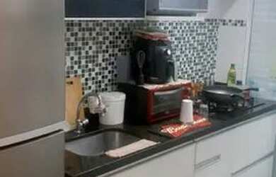 Imagem: O apartamento possui 2 Dormitórios, 1 Banheiro, 1 Vaga na garagem