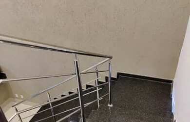 Imagem: A casa possui 3 Dormitórios, 3 Banheiros, 2 Vagas na garagem