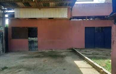 Imagem: A casa possui 2 Dormitórios, 1 Banheiro, 1 Vaga na garagem