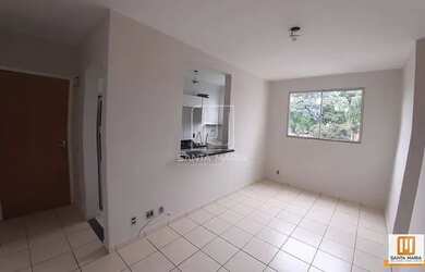 Imagem: O apartamento possui 2 Dormitórios, 1 Banheiro, 1 Vaga na garagem