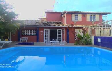 Imagem: A casa em condomínio possui 5 Dormitórios, 4 Banheiros, 2