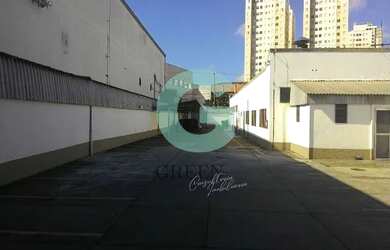 Imagem: O depósito possui 4.000m² de Área e está localizado em