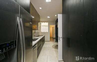 Imagem 13: Apartamento à venda ou aluguel com 3 quartos, suítes, 1 vaga, 215 m²...