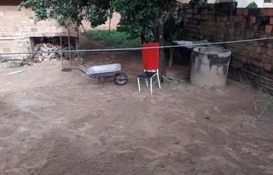 Imagem 2: Vendo essa casa. 1 Vaga na garageme2 Dormitórios