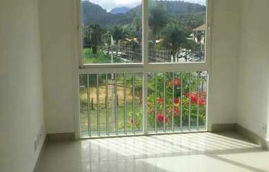 Imagem: O apartamento possui 1 Dormitório, 1 Banheiro, 1 Vaga na garagem