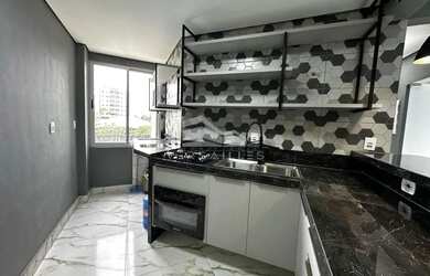 Imagem: O apartamento possui 3 Dormitórios, 2 Banheiros, 1 Vaga na