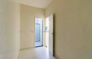 Imagem 16: Que tal uma excelente CASA a poucos metros do BIG SHOPPING