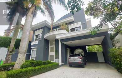 Imagem: A casa em condomínio possui 3 Dormitórios, 5 Banheiros, 4