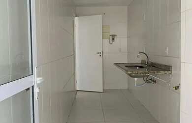 Imagem 6: Imóvel para venda no Recreio dos Bandeirantes Frames possui 70 metros...