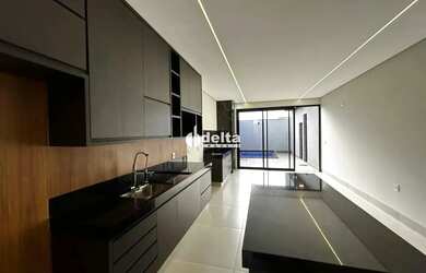 Imagem 13: Casa residencial com 3 quartos sendo 1 suíte disponível para venda no...