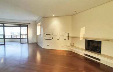 Imagem: O apartamento possui 4 Dormitórios, 2 Banheiros, 4 Vagas na