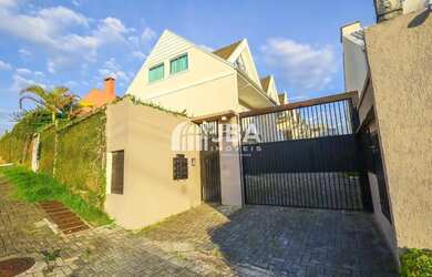 Imagem: A casa em condomínio possui 3 Dormitórios, 4 Banheiros, 2