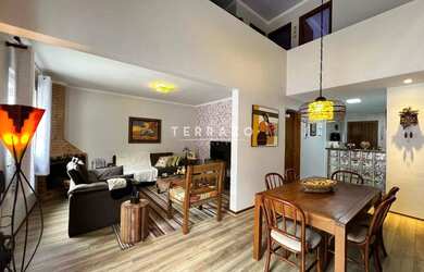 Imagem: A casa em condomínio possui 3 Dormitórios, 2 Banheiros, 1