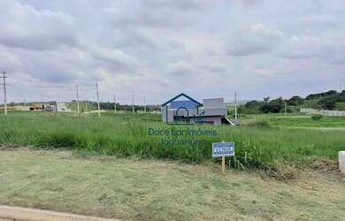 Imagem: O terreno possui 250m² de Área, Imóvel novo e está localizado