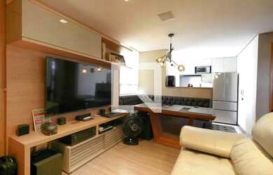 Imagem: O apartamento possui 2 Dormitórios, 1 Banheiro, 1 Vaga na garagem