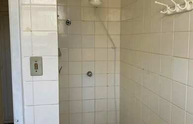 Imagem 6: Apartamento com 2/4 com dependência no Politeama de Cima