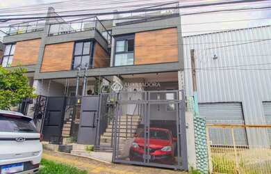 Imagem: A casa possui 3 Dormitórios, 2 Banheiros, 156m² de Área e