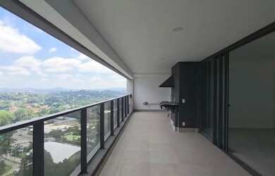 Imagem: O apartamento possui 4 Dormitórios, 5 Banheiros, 3 Vagas na