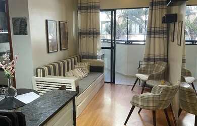 Imagem: O apartamento possui 1 Dormitório, 1 Banheiro, 1 Vaga na garagem