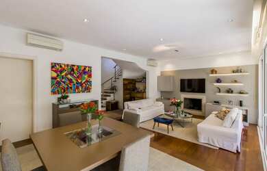 Imagem: A casa em condomínio possui 3 Dormitórios, 5 Banheiros, 3