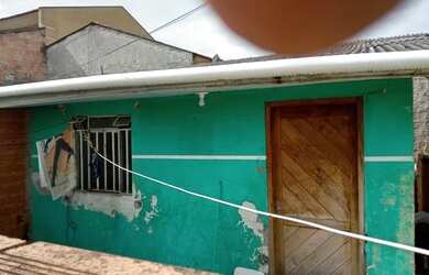 Imagem: O quarto está localizado em Guaraituba, Colombo para alugar