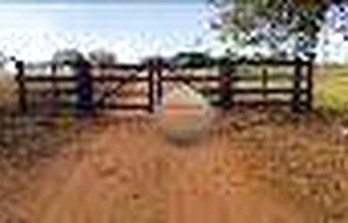 Imagem: A fazenda à venda possui e está localizado em Minaçu, GO