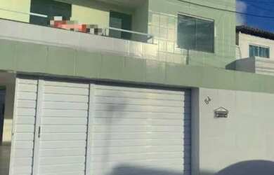 Imagem: A casa possui 5 Dormitórios, 4 Banheiros, 3 Vagas na garagem