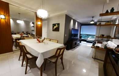 Imagem: O apartamento possui 3 Dormitórios, 2 Banheiros, 3 Vagas na