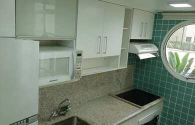 Imagem: O apartamento possui 1 Dormitório, 1 Banheiro, 1 Vaga na garagem