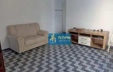 Imagem: A casa possui 2 Dormitórios, 1 Banheiro, 2 Vagas na garagem