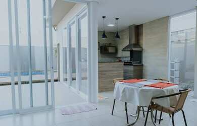 Imagem 15: Casa no condomínio Villaggio III para venda