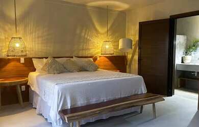 Imagem: A casa em condomínio possui 5 Dormitórios, 5 Banheiros, 2