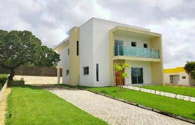 Imagem: A casa em condomínio possui 3 Dormitórios, 4 Banheiros, 2