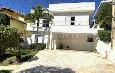 Imagem: A casa em condomínio possui 3 Dormitórios, 5 Banheiros, 4