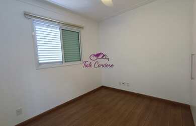 Imagem: O apartamento possui 4 Dormitórios, 2 Banheiros, 2 Vagas na