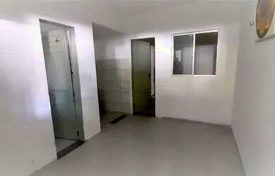 Imagem: A kitnet possui 1 Dormitório, 1 Banheiro e está localizado