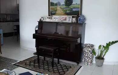 Imagem: A casa à venda possui 5 Dormitórios, 4 Banheiros, 2 Vagas